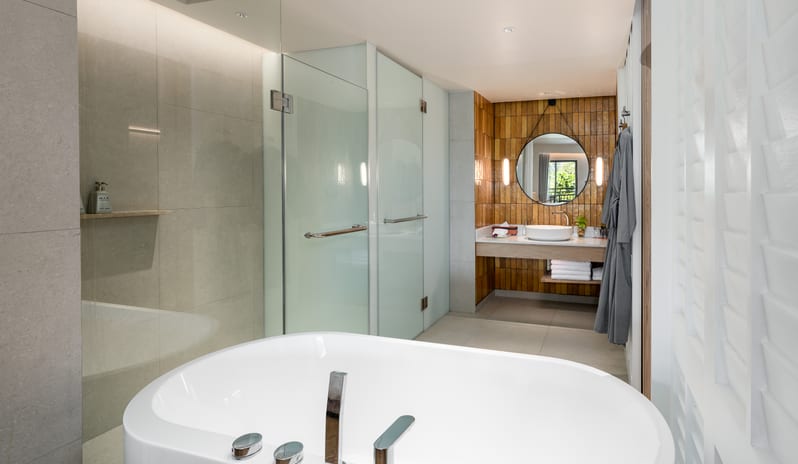 SAii Laguna Phuket Club Lagoon View Bathroom